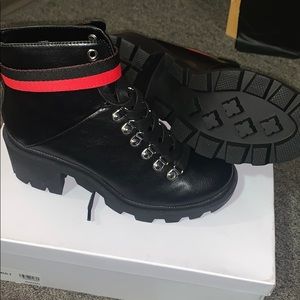 Steve Madden black size 7 boots. Brand new.